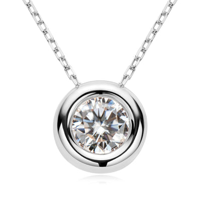 Moissanite Hypoallergenic Necklace in gift box packaging