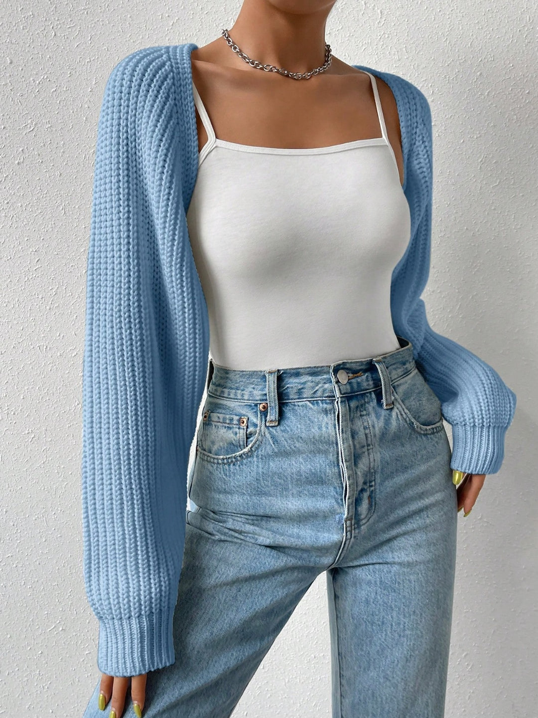 Cropped Honey Cardigan with Long Sleeves and Open Front