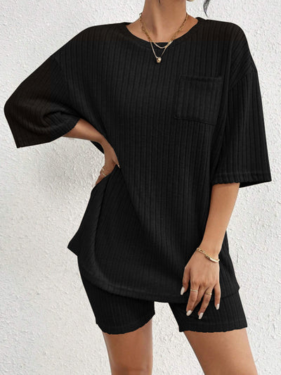 Ribbed Lounge Set: Stylish Top and Shorts for Comfort