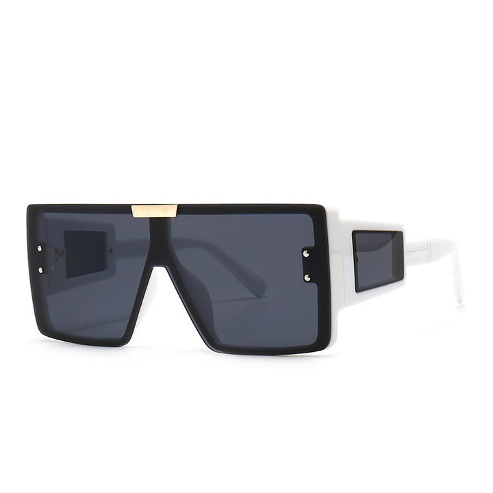 Oversized Mirrored Sunglasses with Extended Temples and Stylish Patches