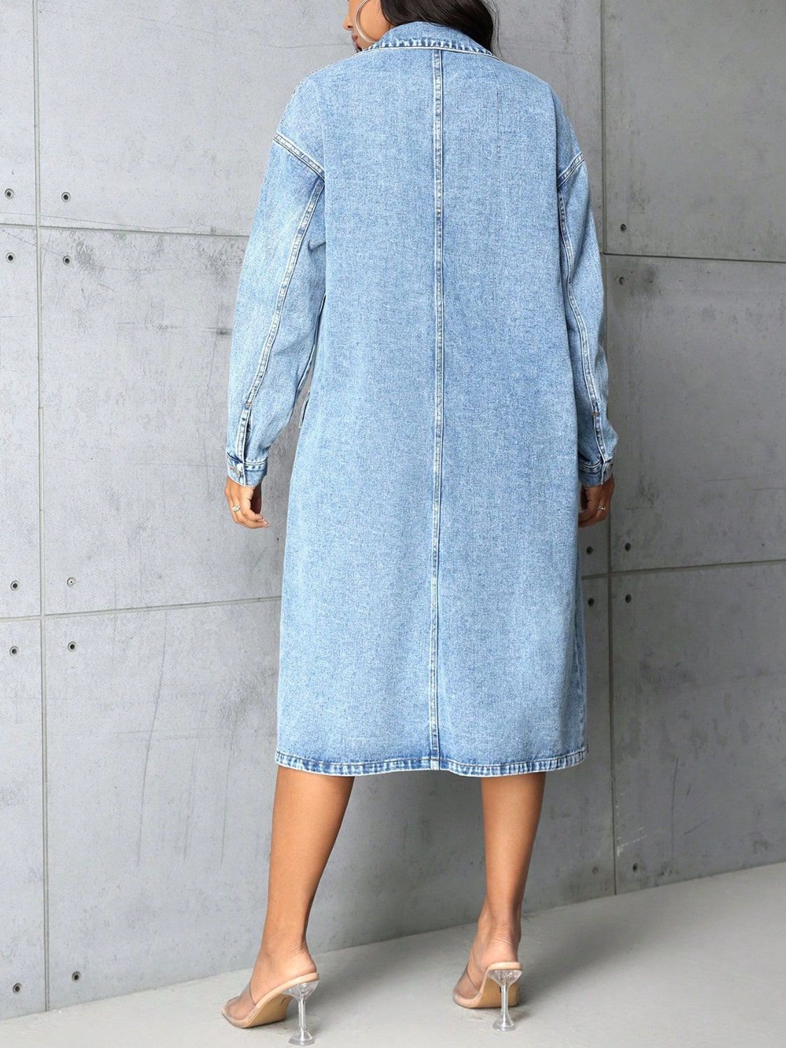 Collared Pocketed Denim Button-Up Shirt for Effortless Style