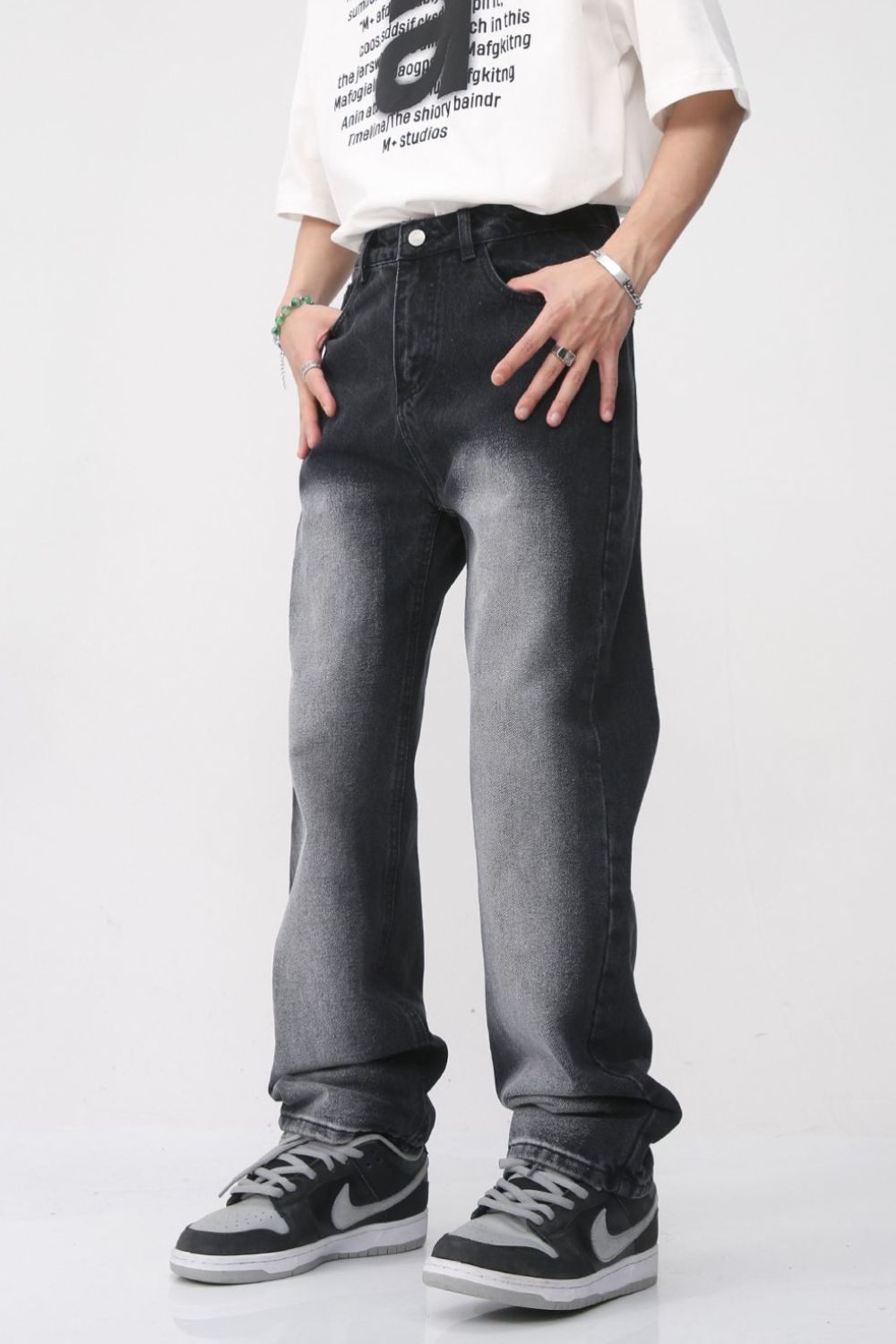 Men's Washed Straight Leg Jeans for Casual Everyday Wear