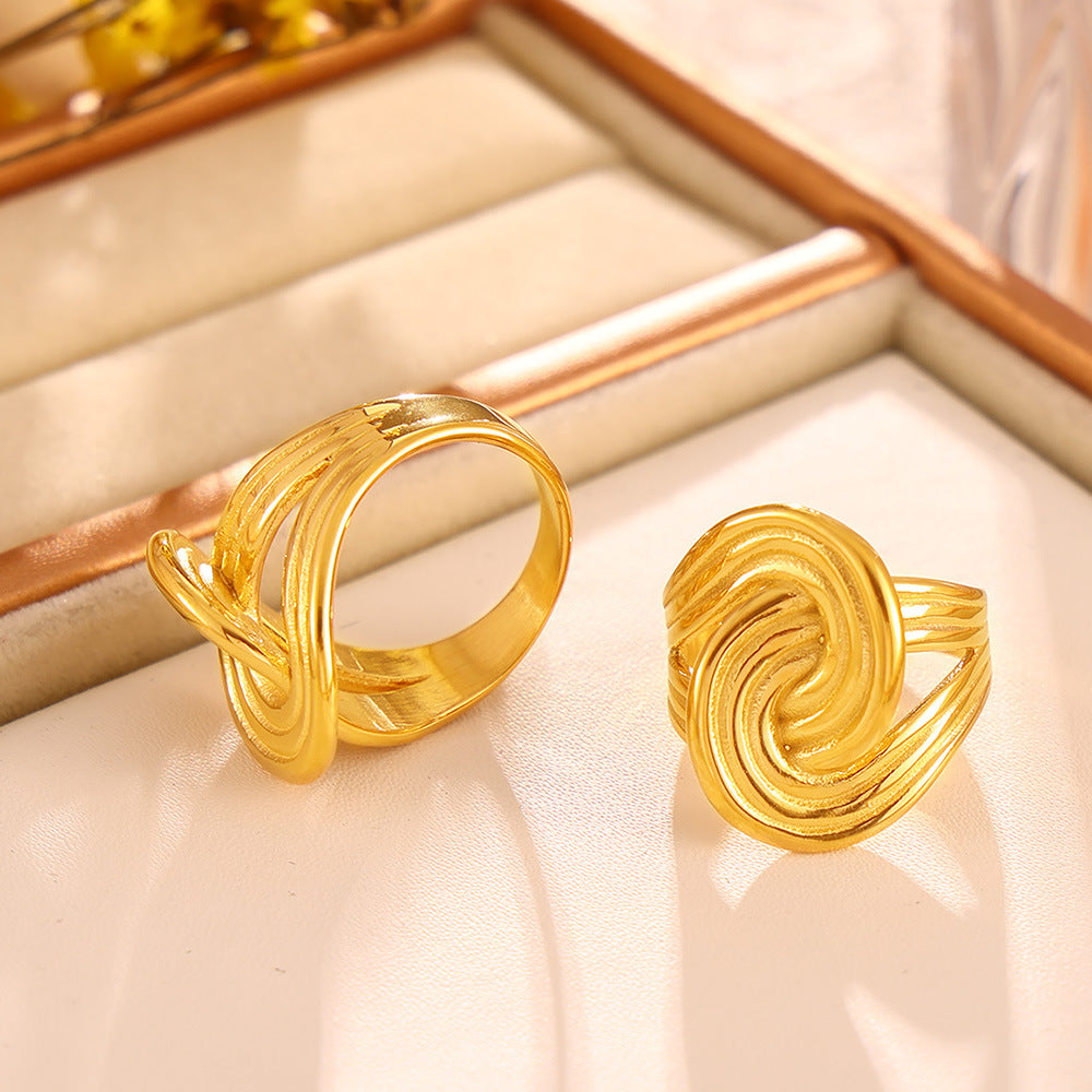 Elegant 18K Gold Plated Twisted Ring Crafted In Titanium Steel For Durable Luxury And Style