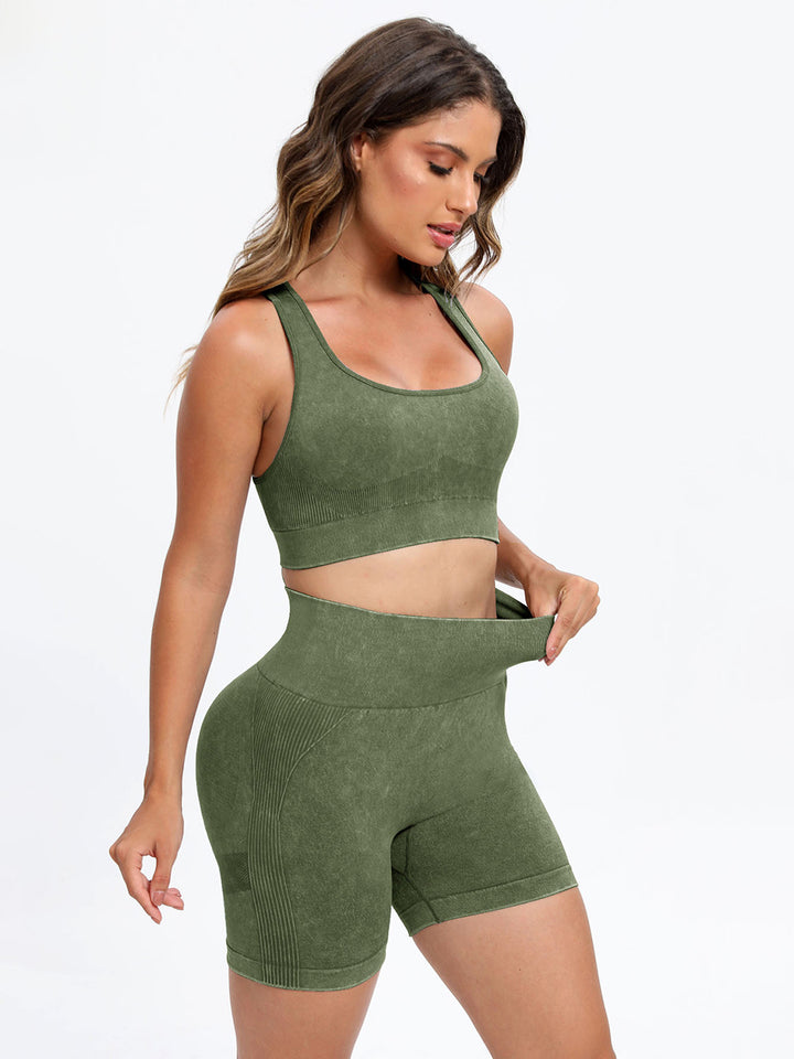 Scoop Neck Fitness Ensemble with Supportive Top and Stylish Shorts