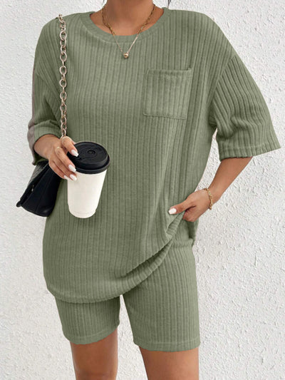 Ribbed Lounge Set: Stylish Top and Shorts for Comfort