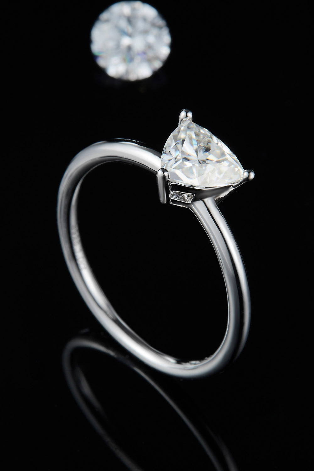 1 Carat Moissanite 925 Sterling Silver Solitaire Ring Design