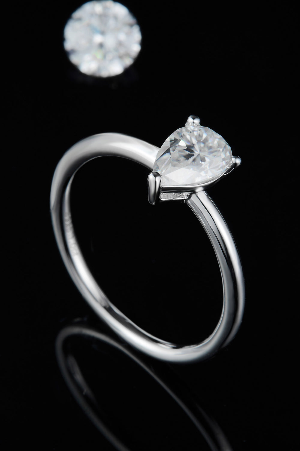 1 Carat Moissanite 925 Sterling Silver Solitaire Ring Design