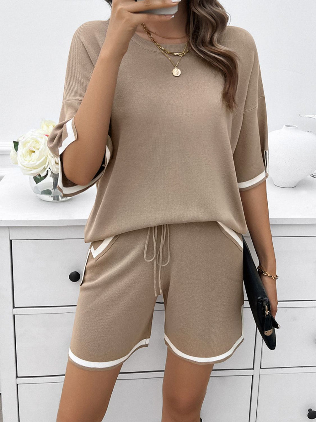 Stylish Contrast Trim Round Neck Top and Shorts Set