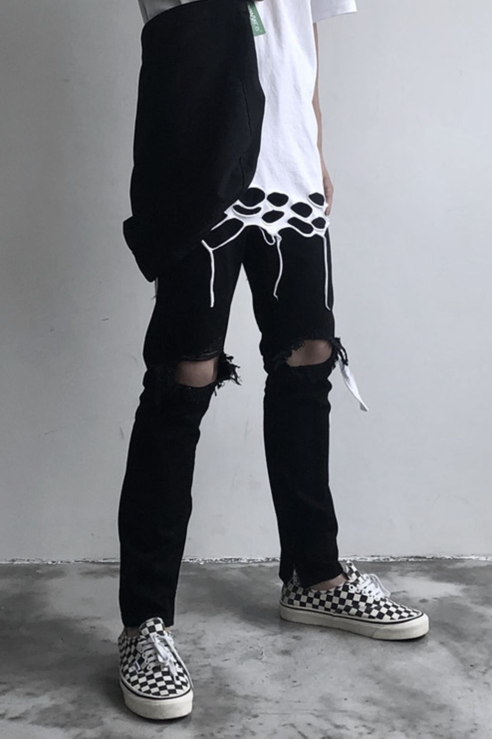 Men's Distressed Skinny Jeans for Casual Everyday Wear