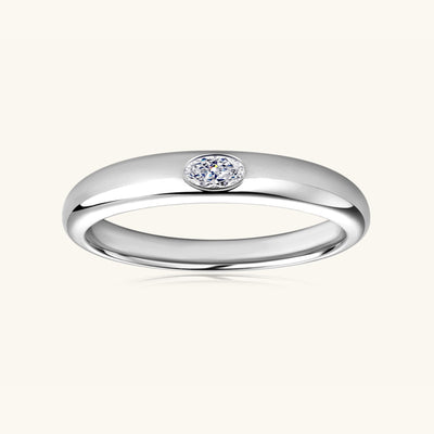 Elegant 925 Sterling Silver Inlaid Moissanite Ring