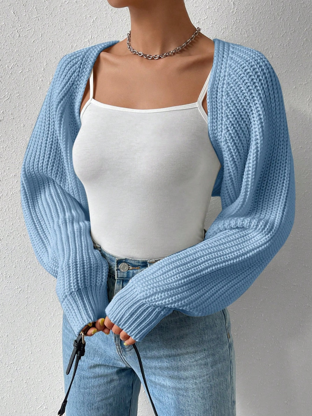 Cropped Honey Cardigan with Long Sleeves and Open Front