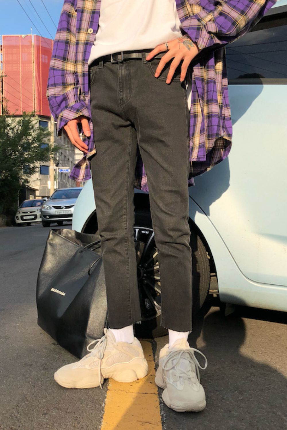 Men's Slim Fit Jeans with Pockets for Everyday Wear