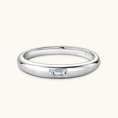 Elegant 925 Sterling Silver Inlaid Moissanite Ring