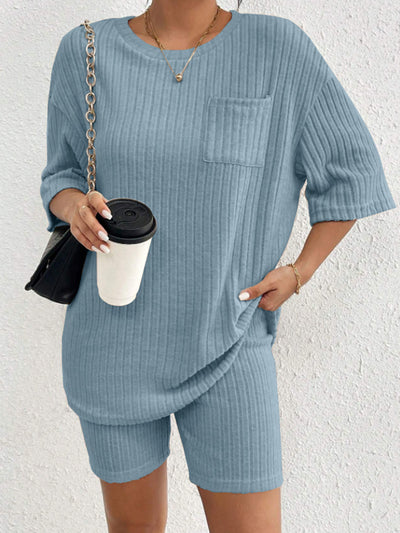 Ribbed Lounge Set: Stylish Top and Shorts for Comfort