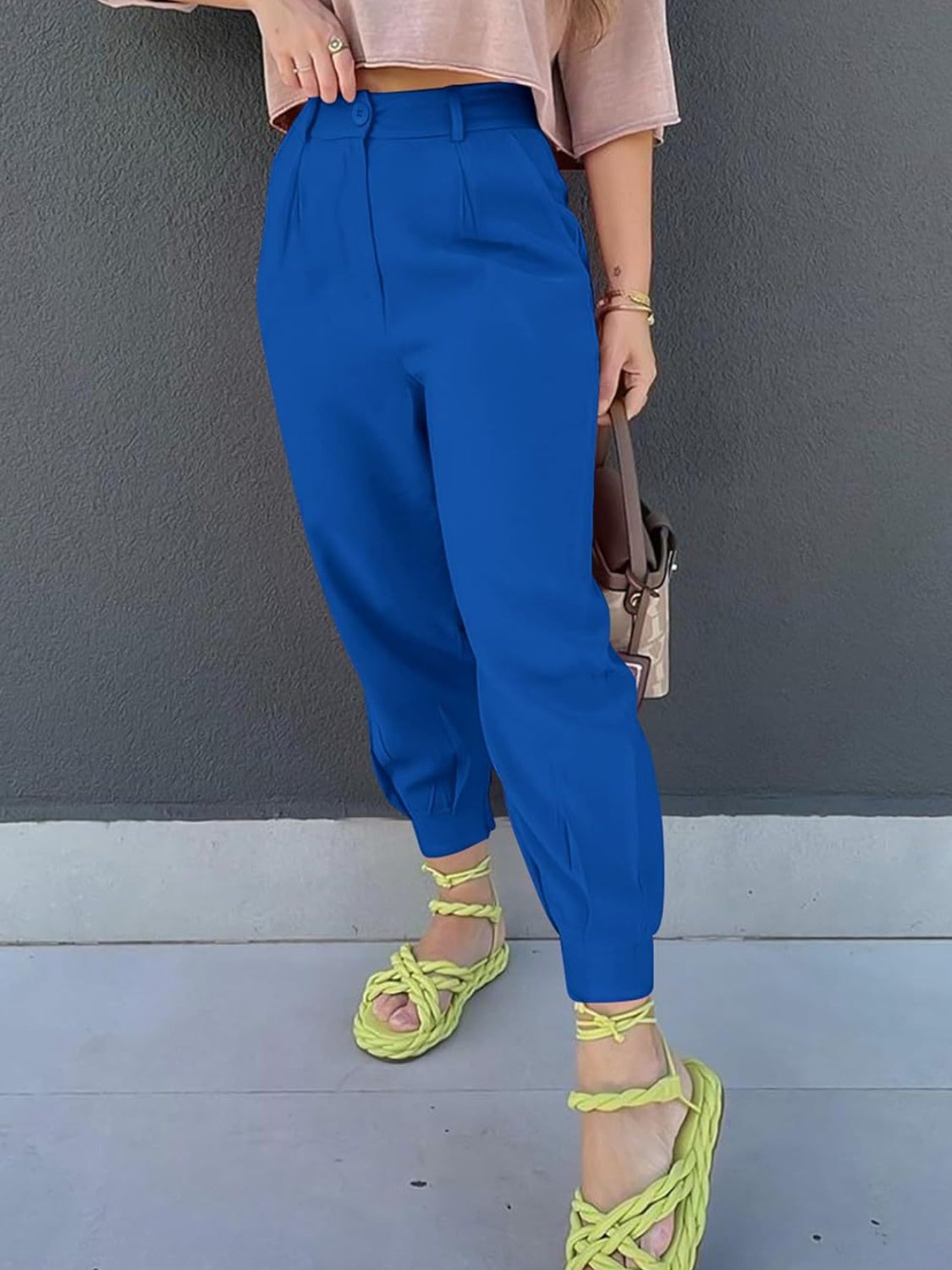 Stylish High-Waisted Crop Trousers for Chic Comfort