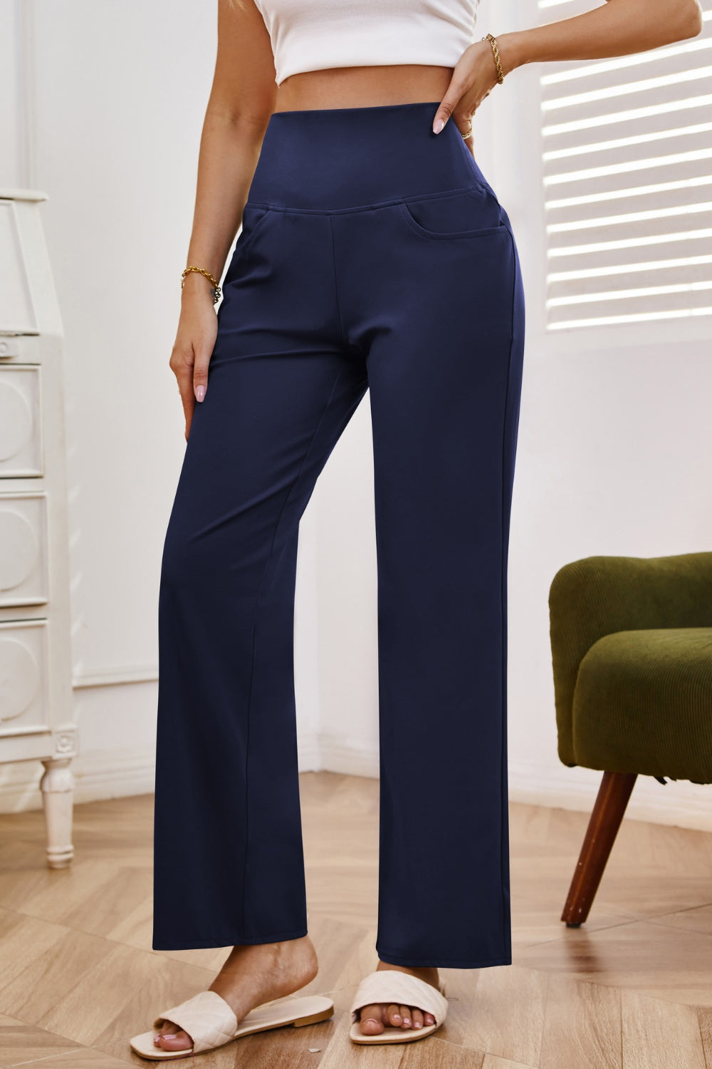 Chic High Rise Wide Leg Trousers with Convenient Pockets