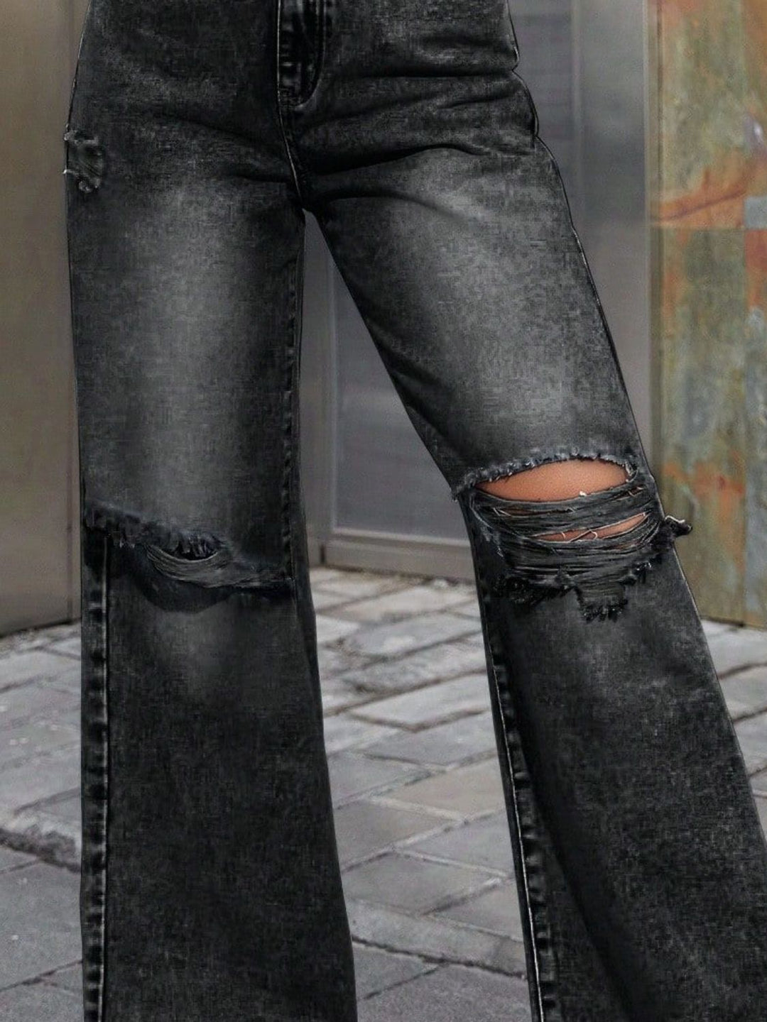 Edgy Distressed Wide Leg Denim Pants with Functional Pockets