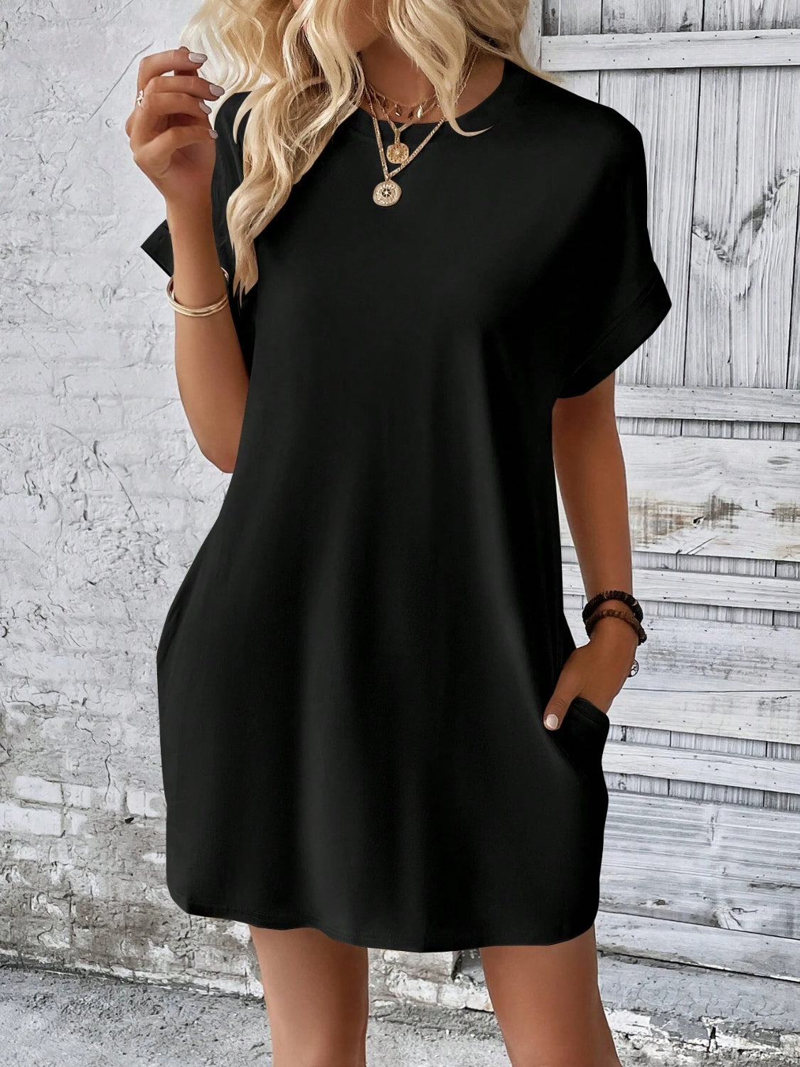 Effortless Elegance Short Sleeve Round Neck Mini Dress for All Occasions