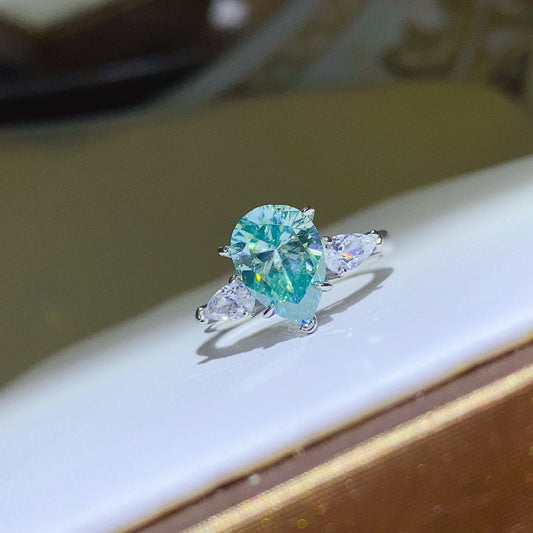 Stunning 2 Carat 925 Sterling Silver Moissanite Ring