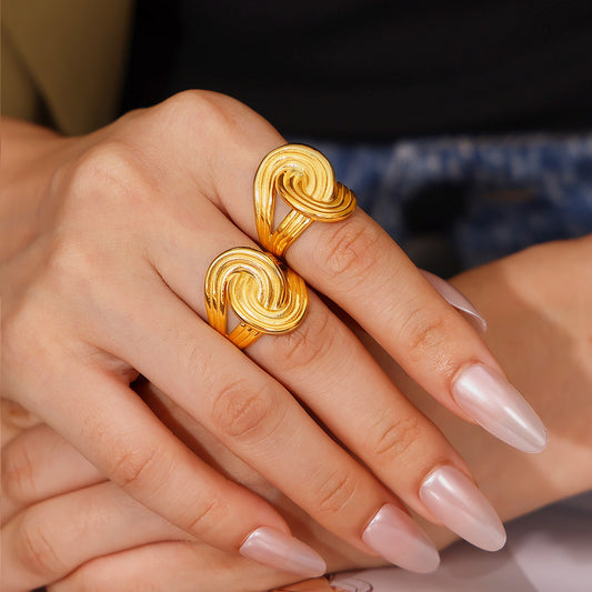 Elegant 18K Gold Plated Twisted Ring Crafted In Titanium Steel For Durable Luxury And Style