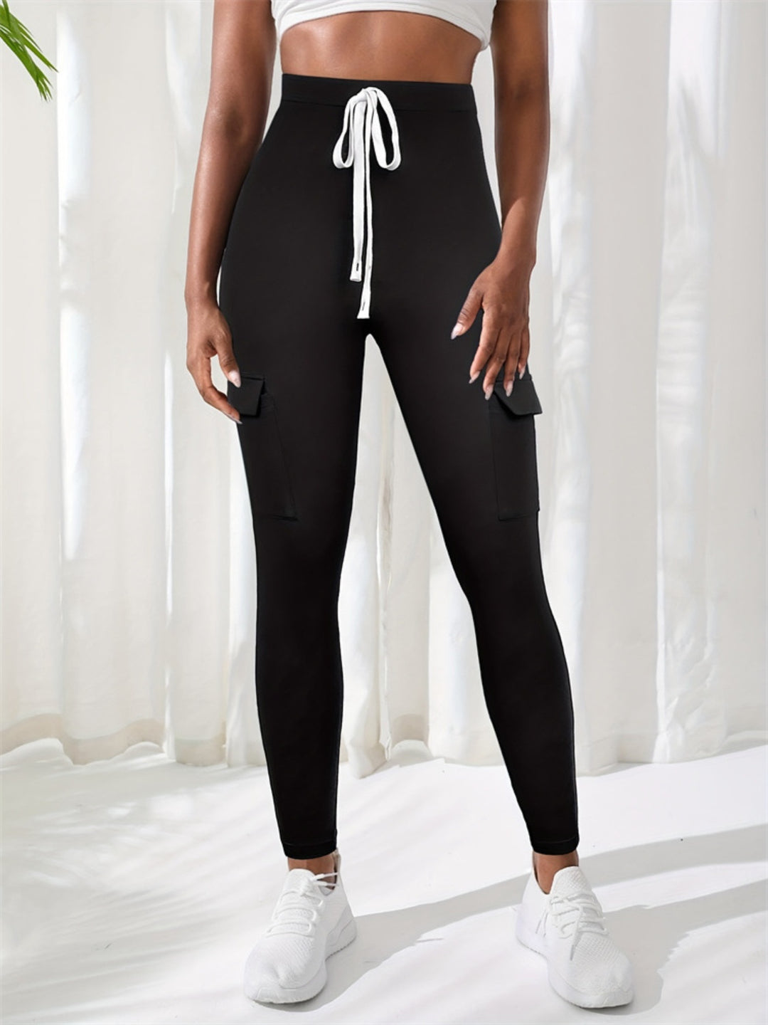 Chic High-Waisted Skinny Trousers with Functional Pockets