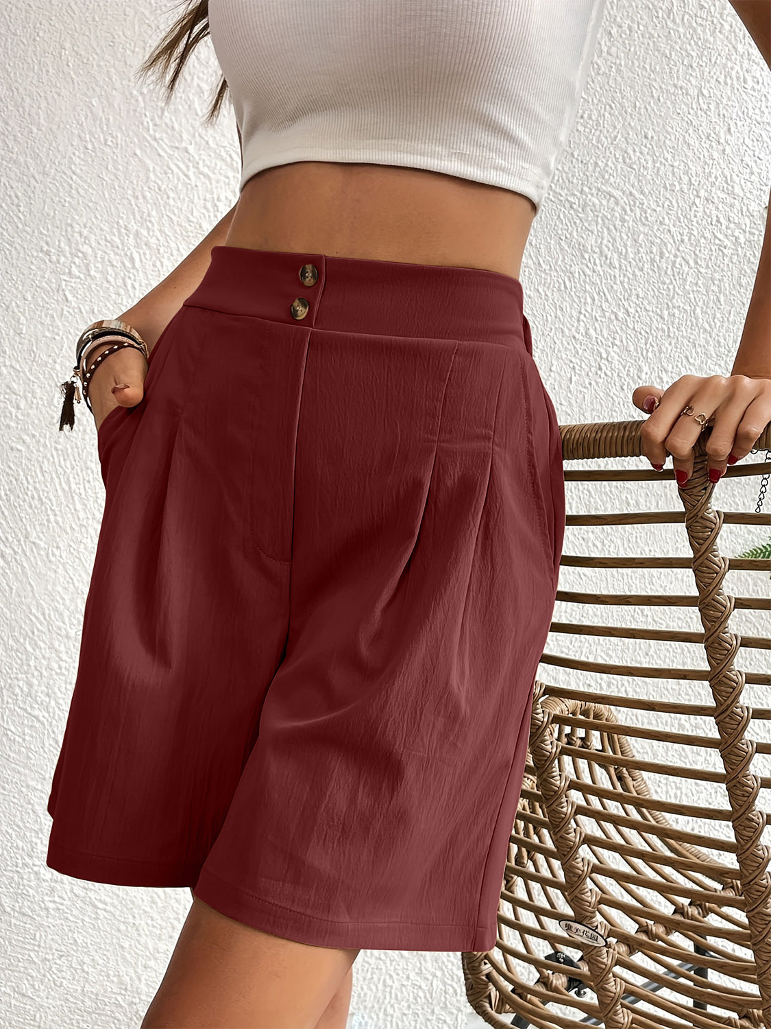 Elegant Ruched Elastic Waist Shorts with Pockets for Women