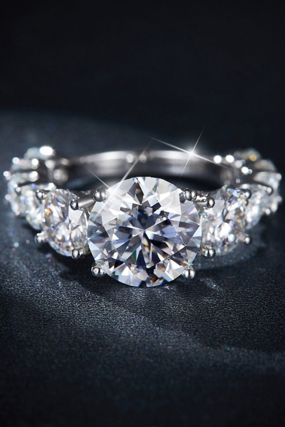 8 Carat Moissanite 925 Sterling Silver Ring for Elegance