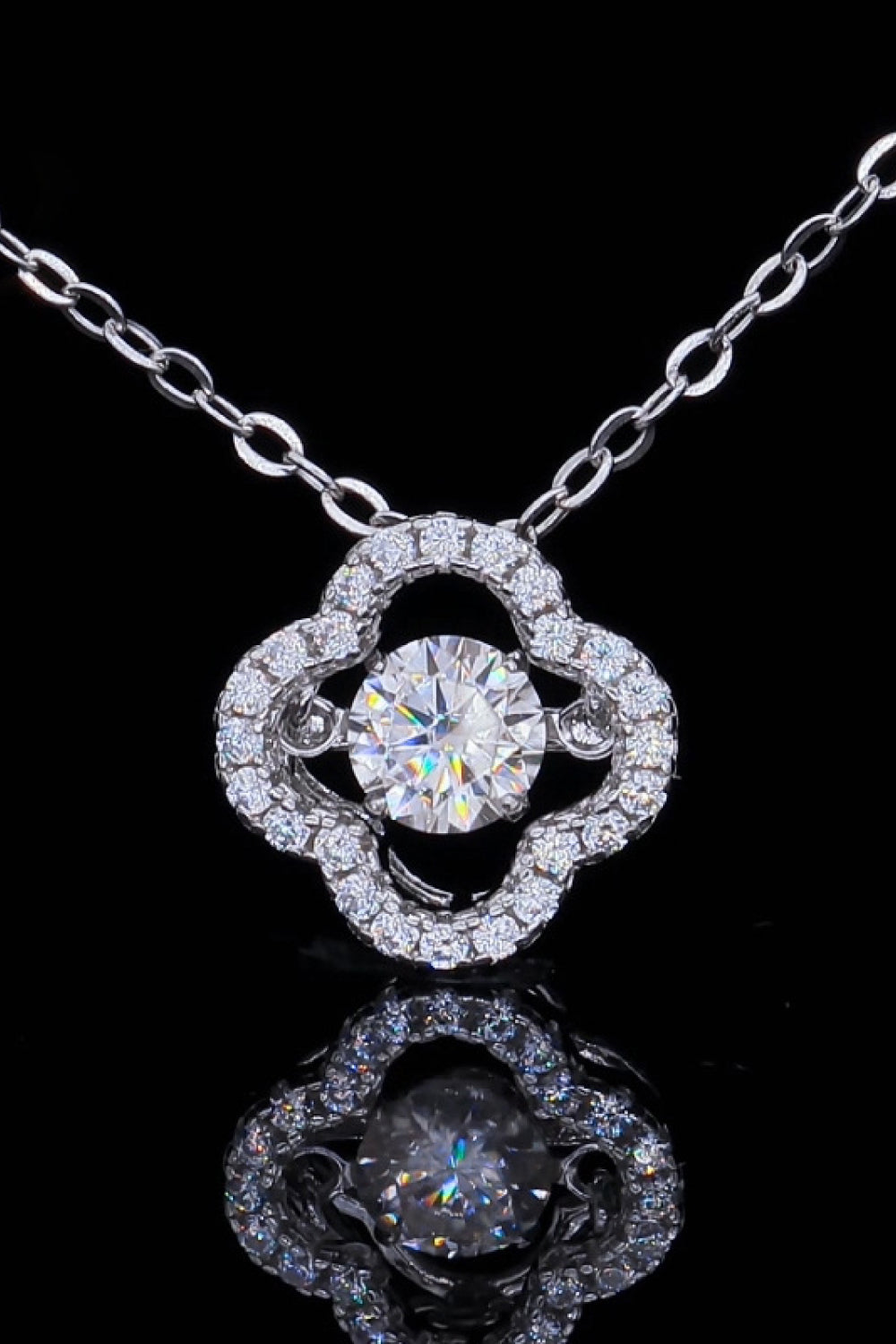 925 Sterling Silver Moissanite Flower Pendant Necklace Beauty