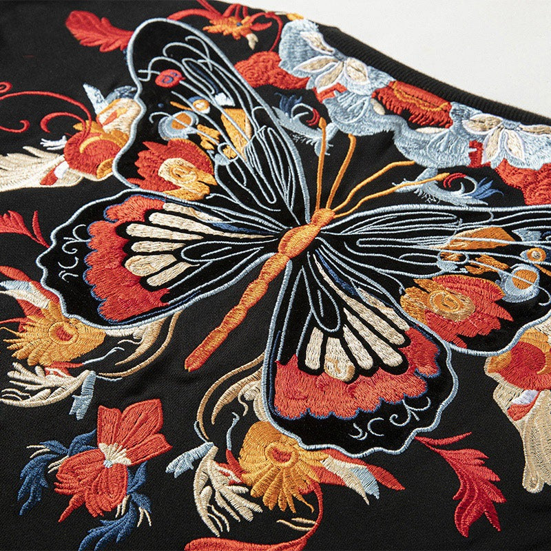 Men's Heritage-Inspired Retro Sweatshirt with Embroidered Neck