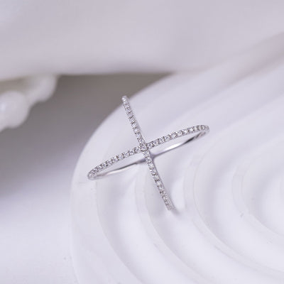 925 Sterling Silver Moissanite Crisscross Ring for Elegance
