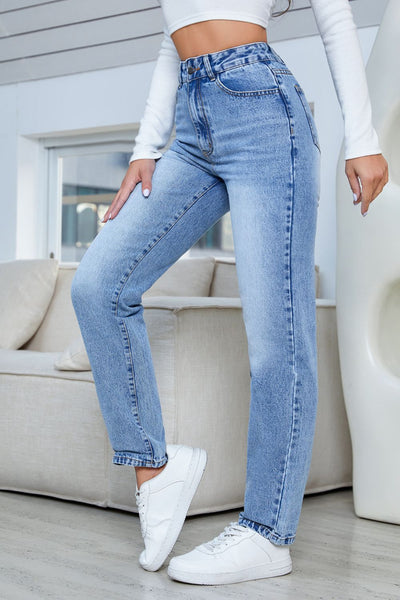 Straight Jeans with Pockets for Everyday Comfort and Style