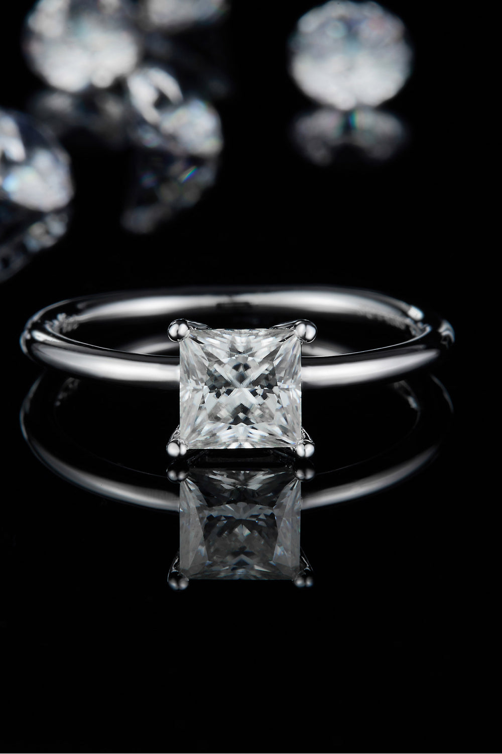 1 Carat Moissanite 925 Sterling Silver Solitaire Ring Design