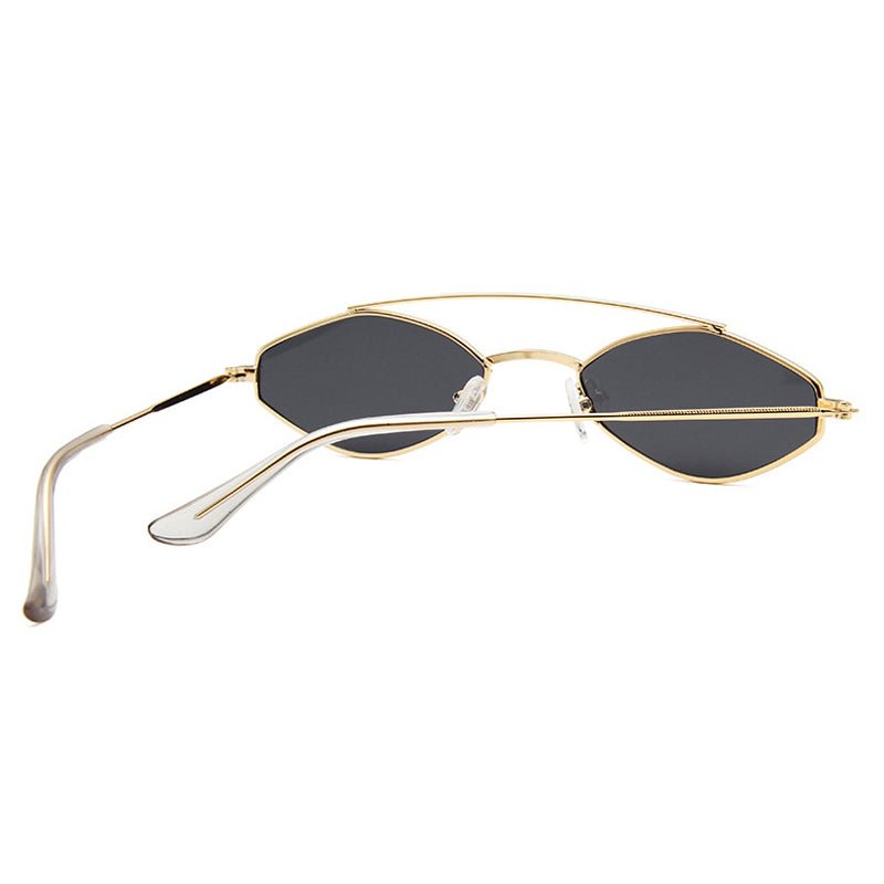 Vintage 90s Retro Oval Sunglasses for Women - Stylish Black Eyewear with UV400 Protection