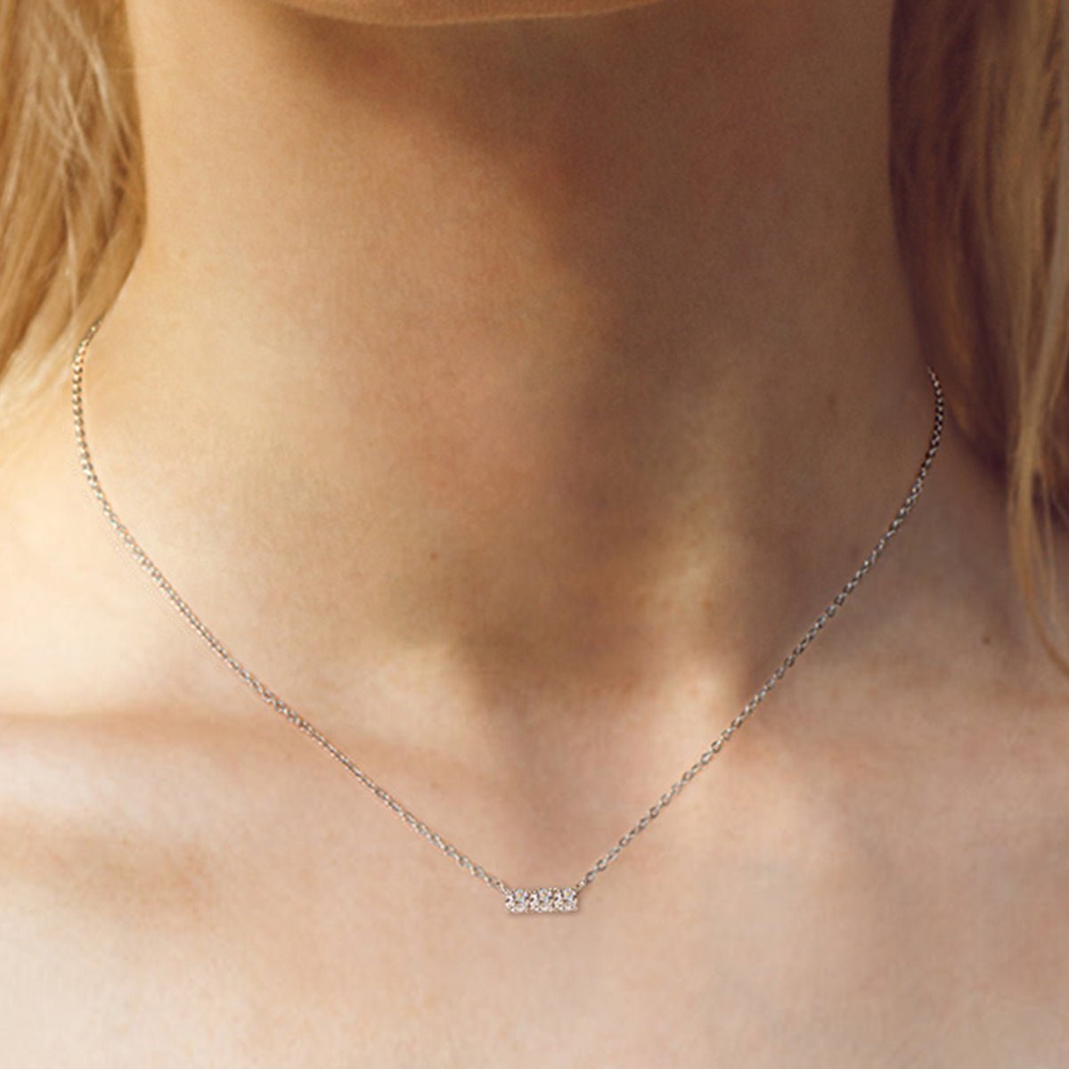 925 Sterling Silver Inlaid Moissanite Bar Necklace Gift