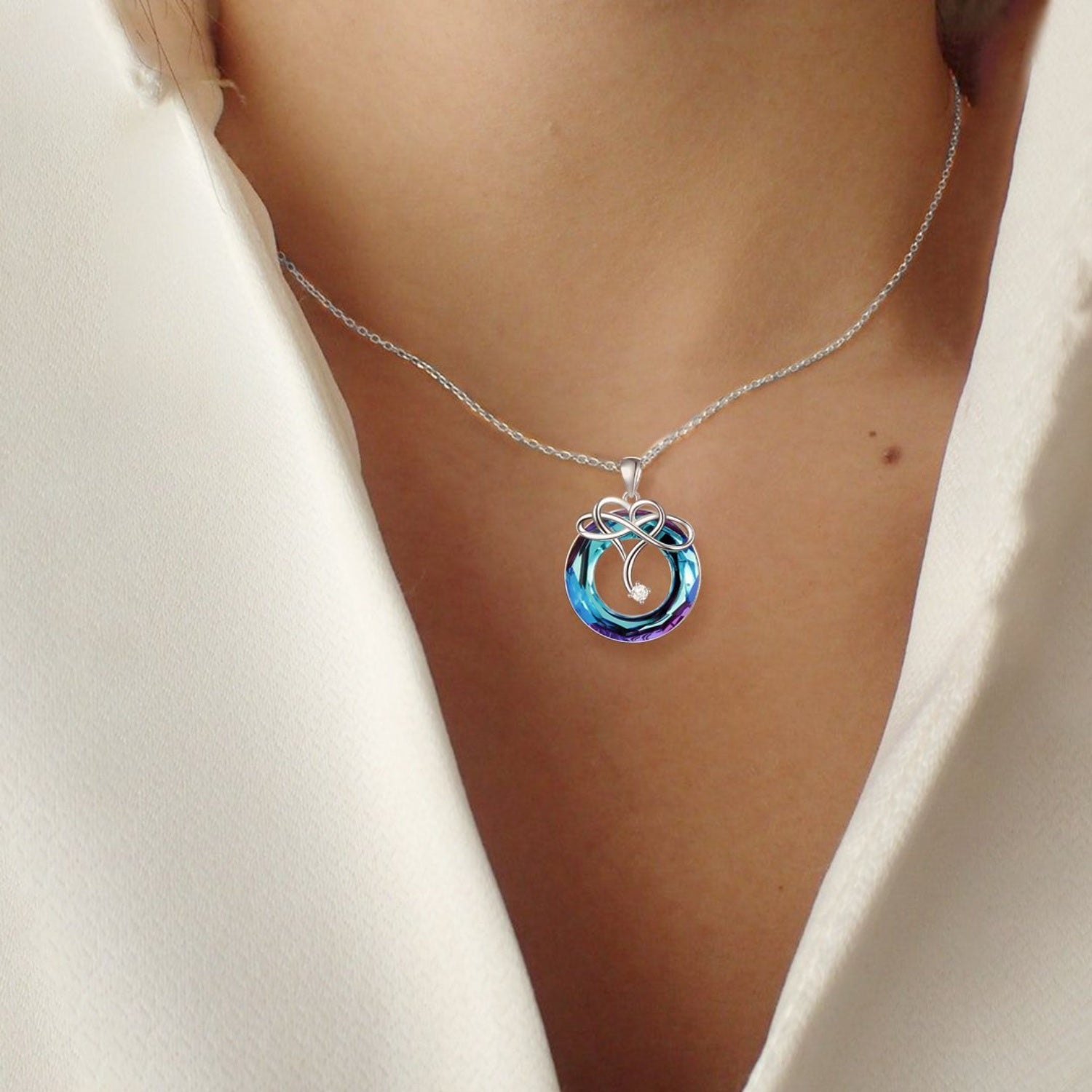 925 Sterling Silver Natural Crystal Pendant Necklace for Elegance