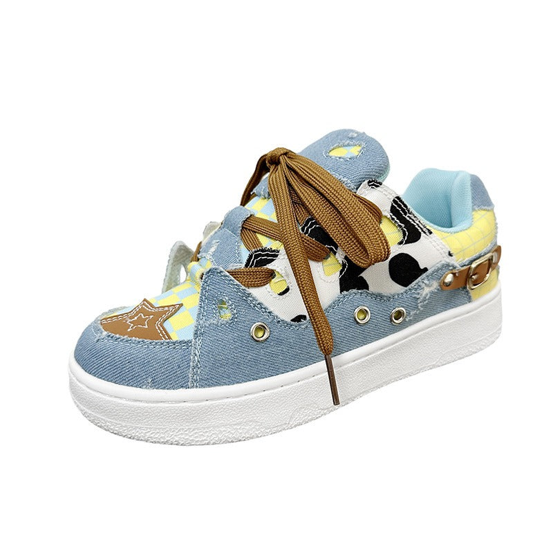 Retro Hand-Painted Denim Canvas Skateboard Shoes with Cow Pattern for Men and Women