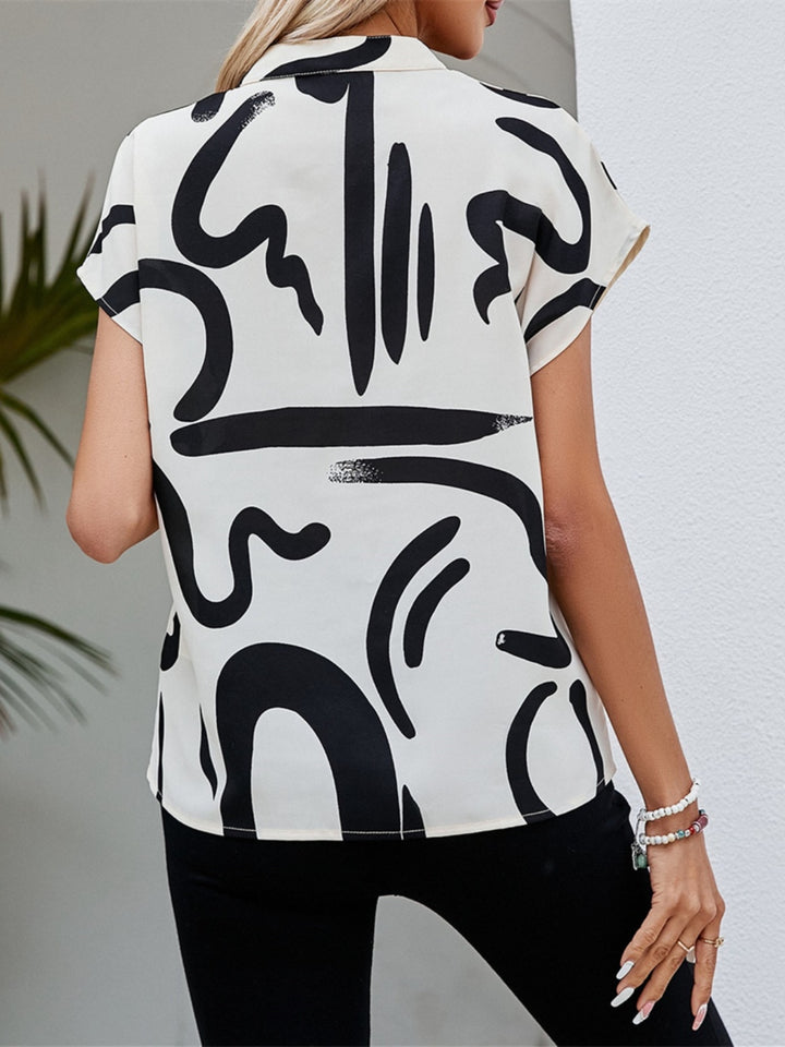 Stylish Notched Neck Printed Short Sleeve Blouse