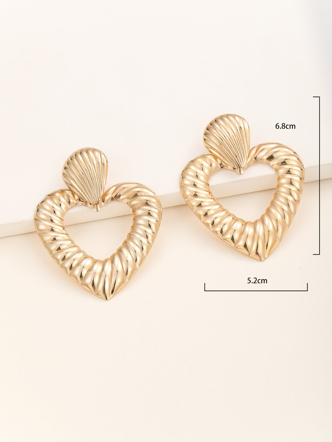 Exaggerated Hollow Out Big Love Heart Earrings For Women Vintage Metal Gold Color Geometric Hoop Earrings Gift
