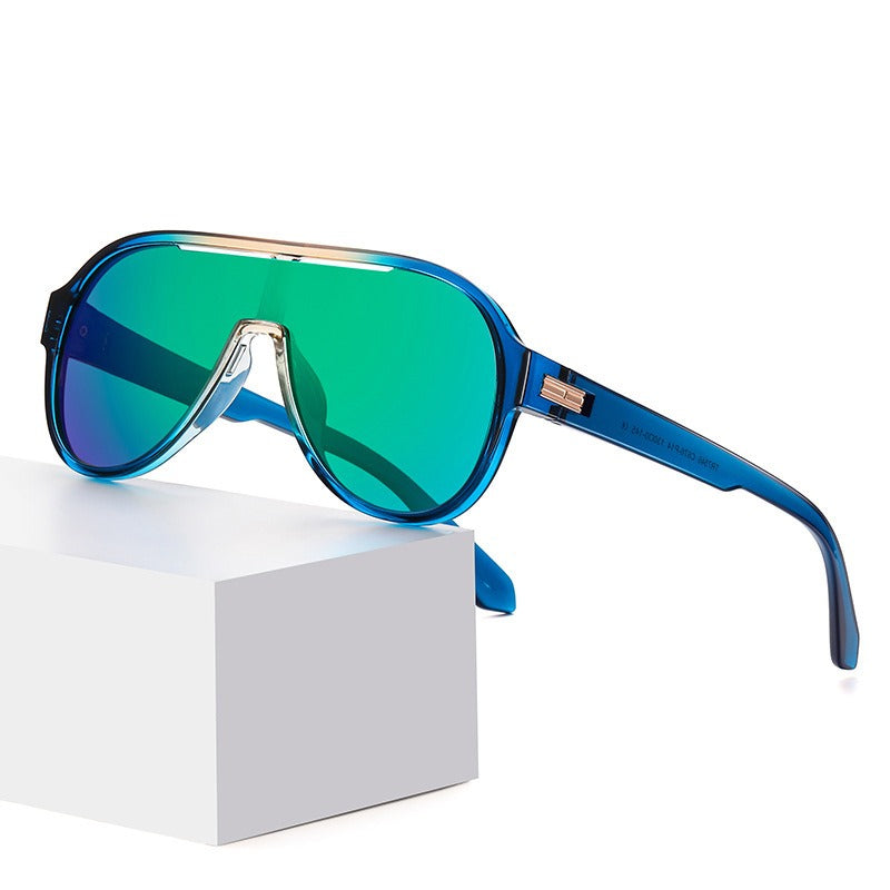 Fashionable Polarized Sunglasses with Ultra-Lightweight Frame