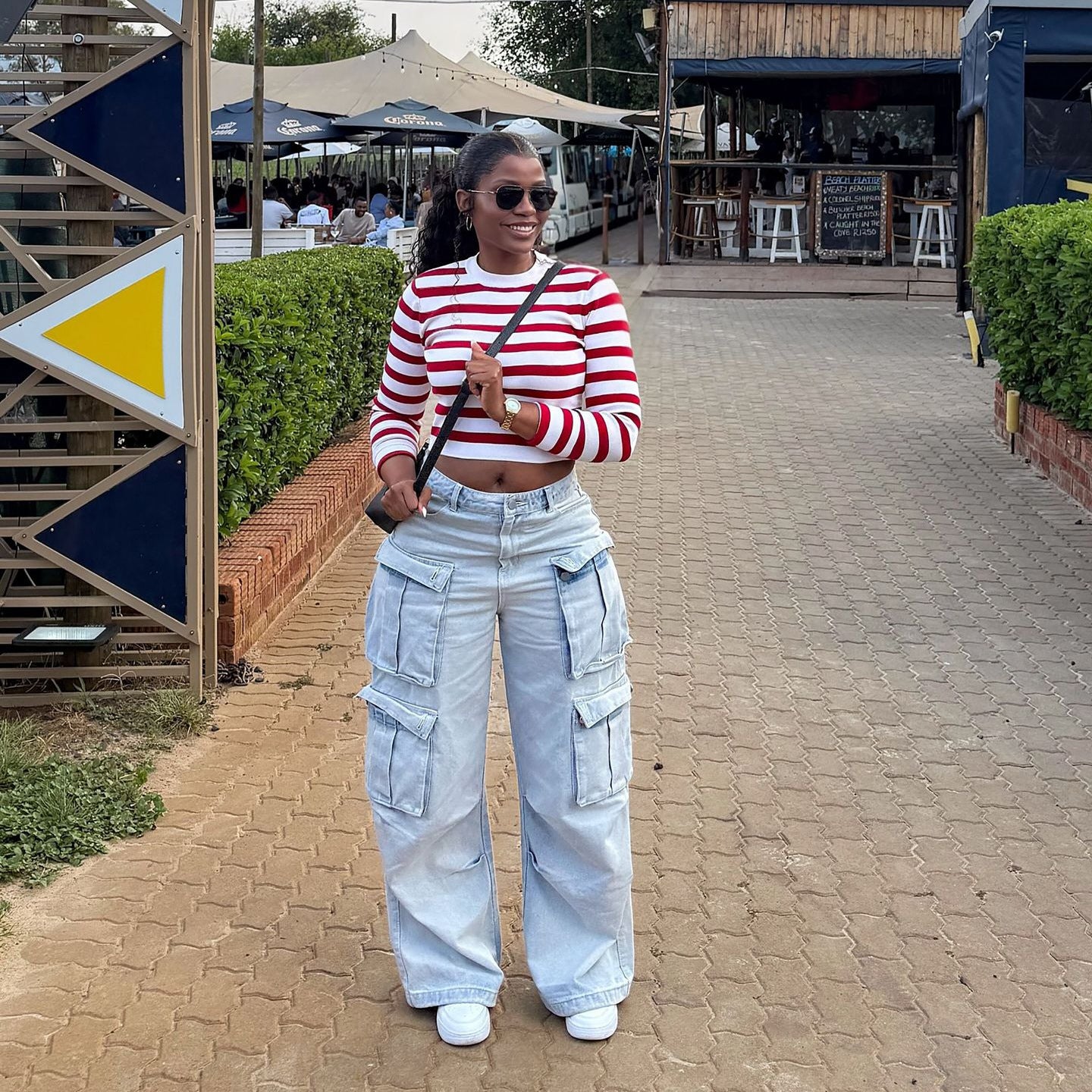 Women’s Street Style Multi-Pocket Light Wash Cargo Jeans Pants