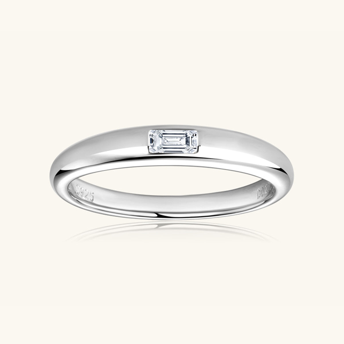 Elegant 925 Sterling Silver Inlaid Moissanite Ring