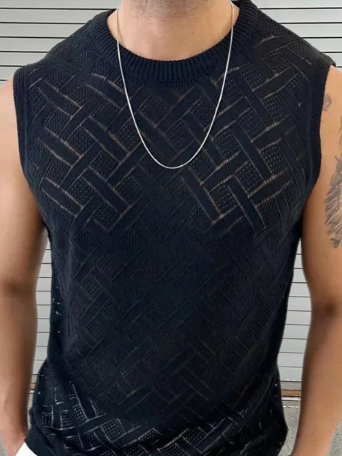 Men's Round Neck Sleeveless Eyelet Knit Top for Casual Wear