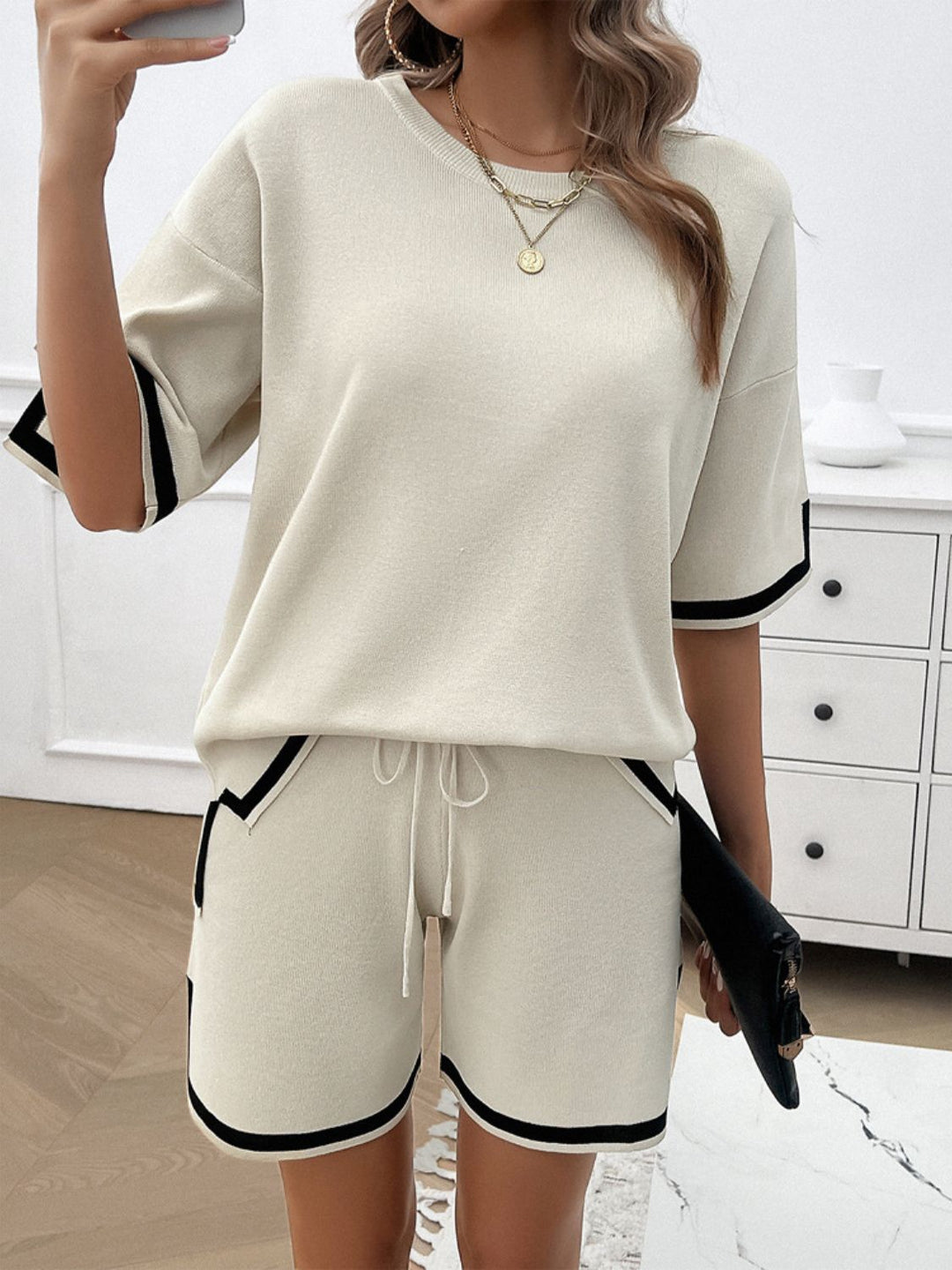 Stylish Contrast Trim Round Neck Top and Shorts Set