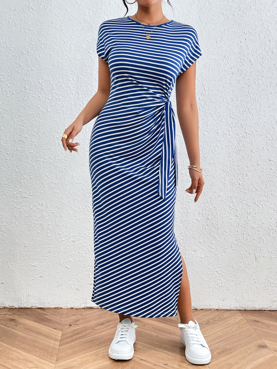 Chic Tied Striped Short Sleeve Dress with Round Neck