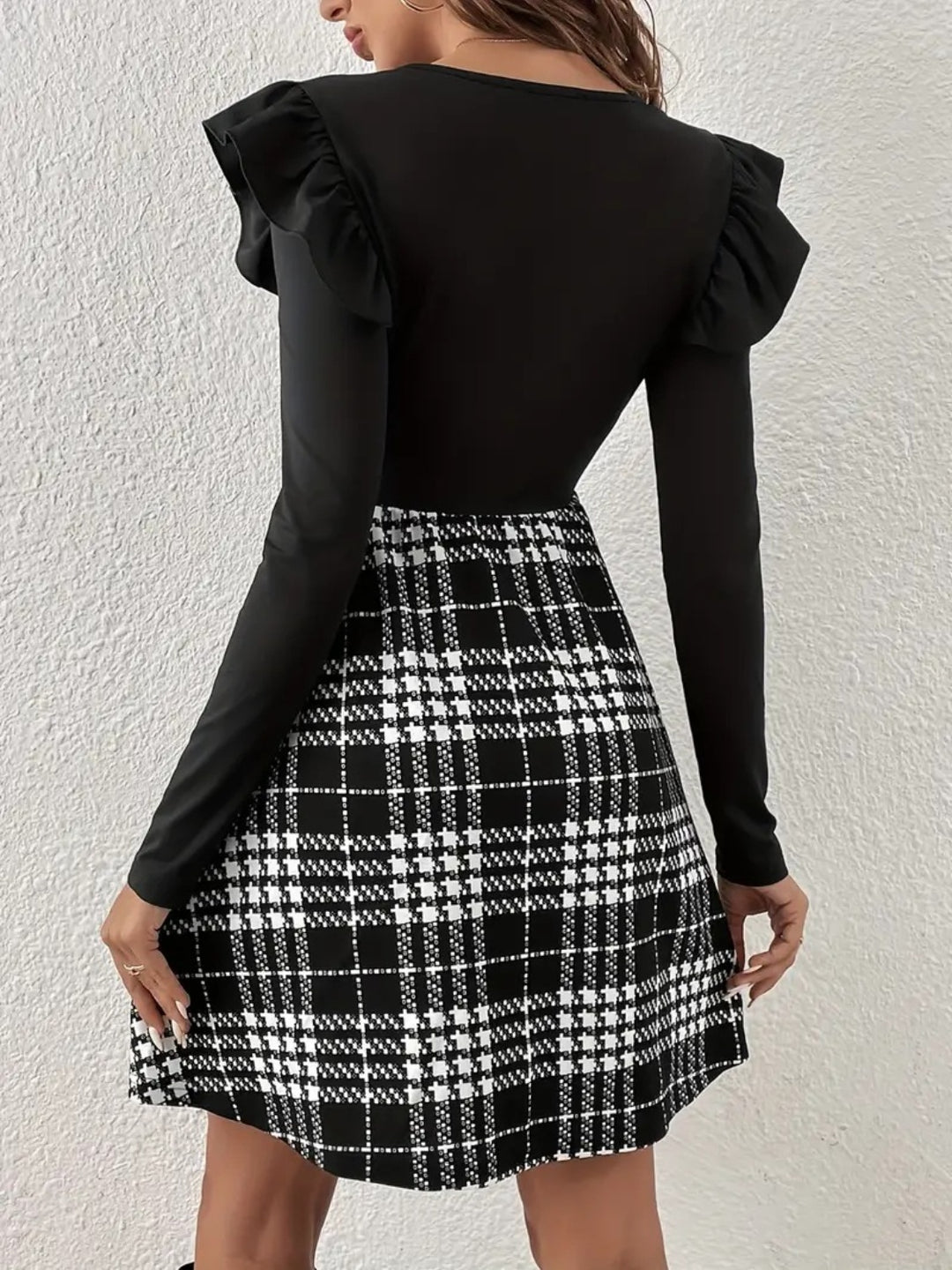 Charming Ruffled Plaid Long Sleeve Dress with Round Neck