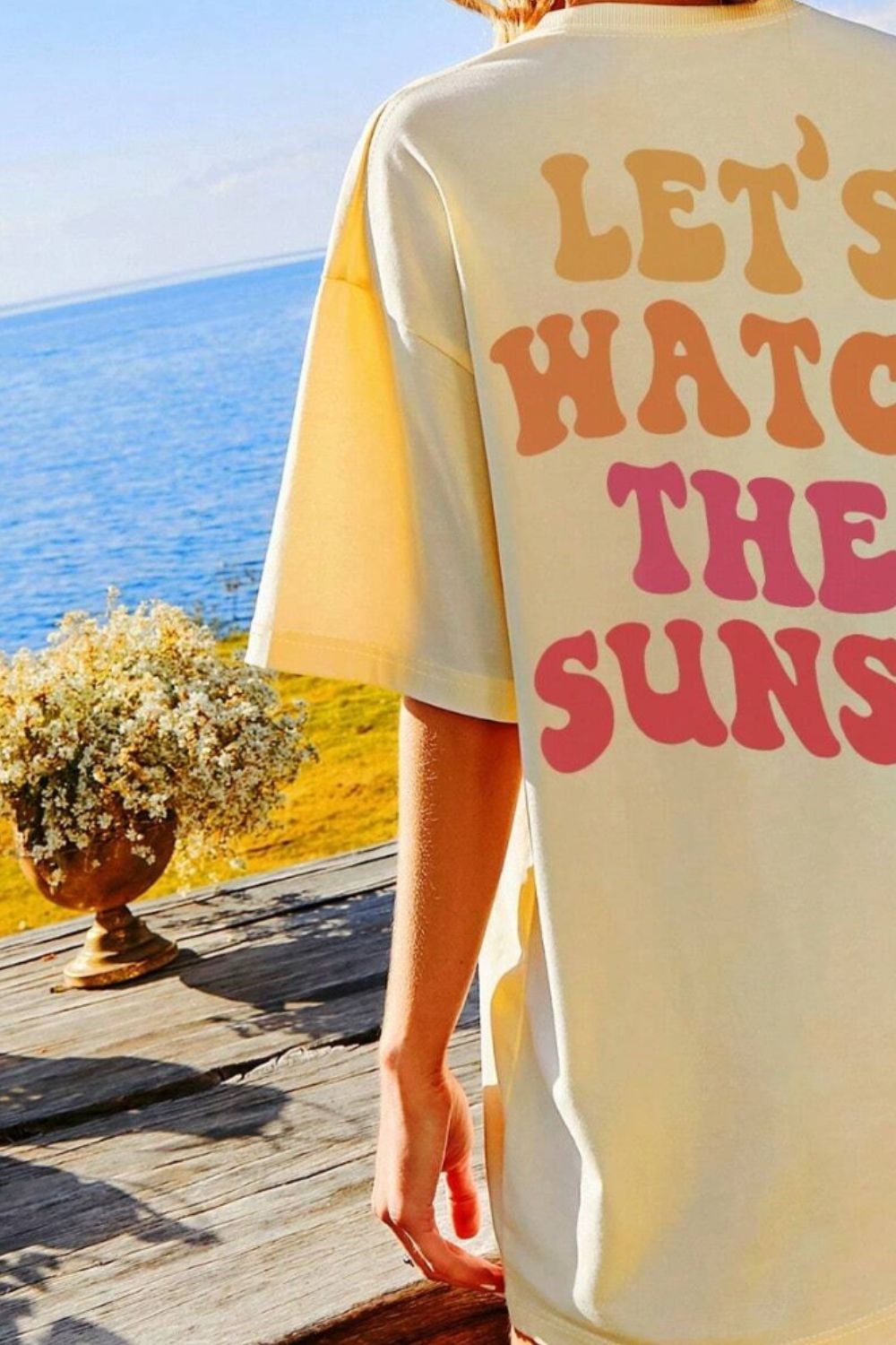 SUNSET VIBES Round Neck T-Shirt for Effortless Style