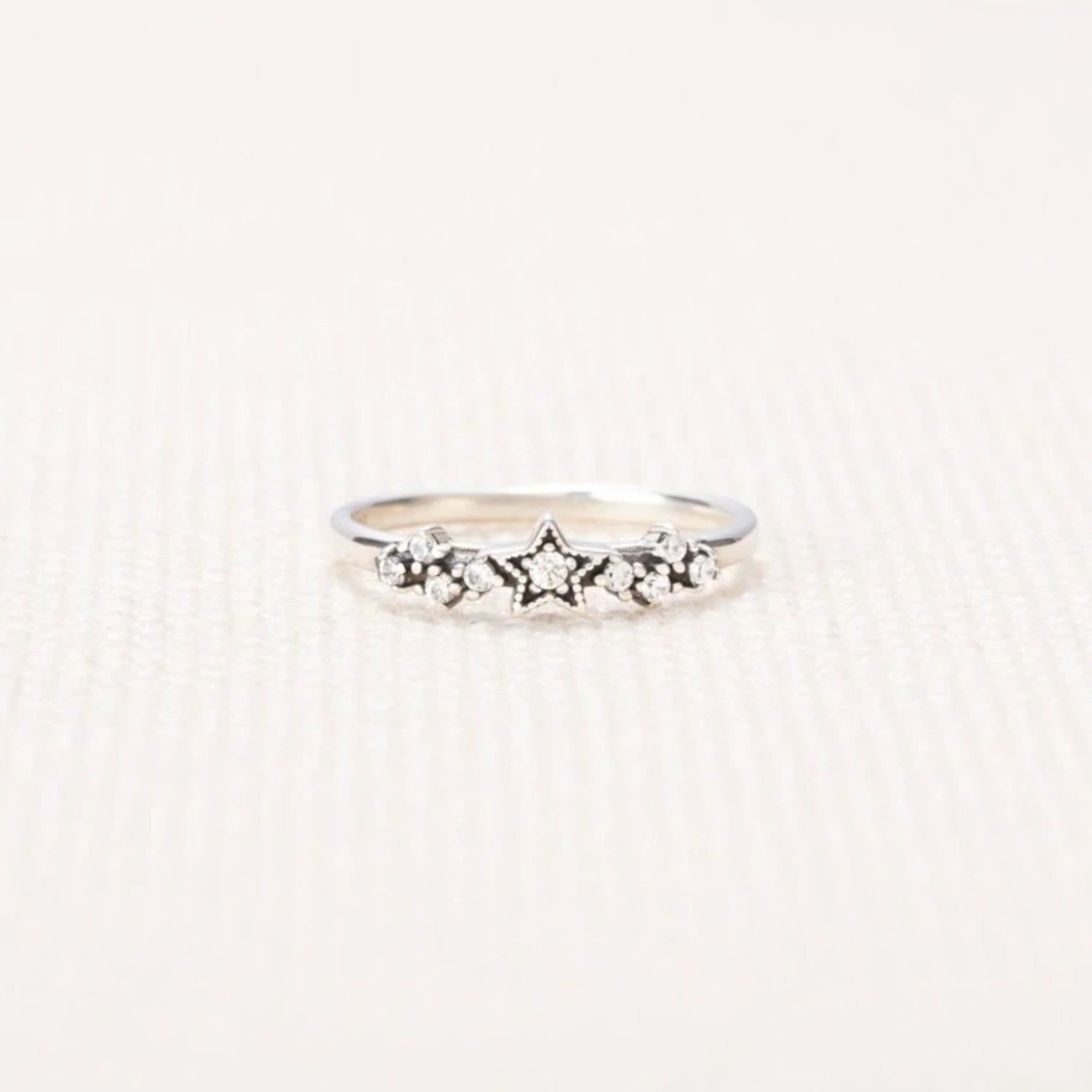 925 Sterling Silver Star Ring for Celestial Elegance