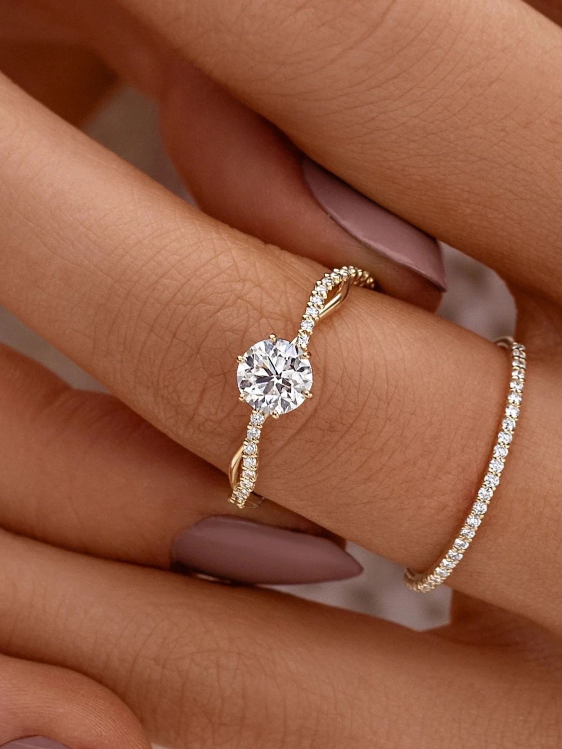 925 Sterling Silver Inlaid Zircon Ring For Women And Men Elegant Modern Jewelry Gift Idea Durable Hypoallergenic