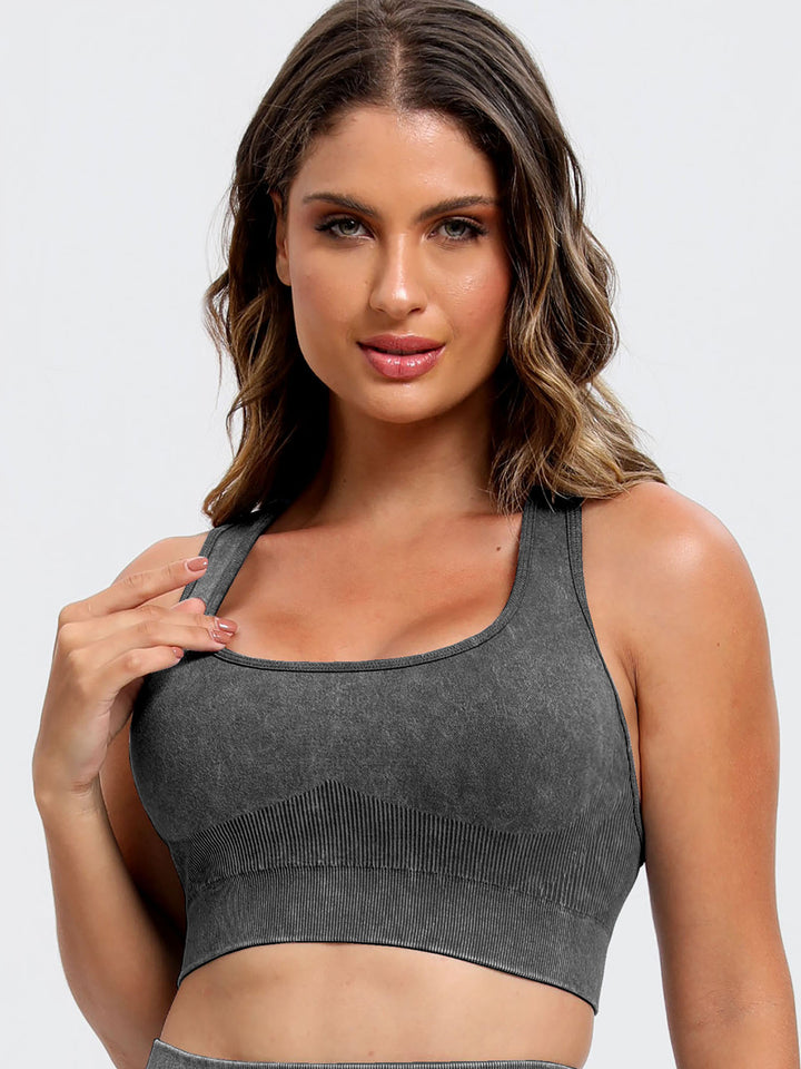 Scoop Neck Fitness Ensemble with Supportive Top and Stylish Shorts