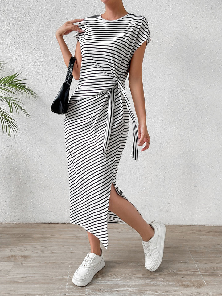 Chic Tied Striped Short Sleeve Dress with Round Neck